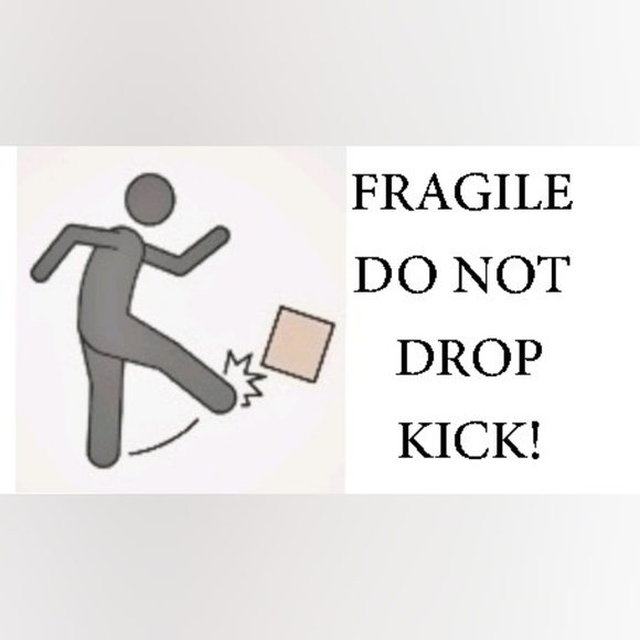 Fragile  100  sticker 2.25x1.25 Or 2x2 - Picture 2 of 4